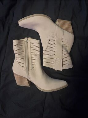 DV by Dolce Vita Cream Perforated Ankle Booties with Stacked Heel